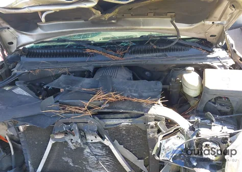 2004 Chevrolet Silverado 1500 Ls z USA, uszkodzony, nr VIN 2GCEC19V941292372